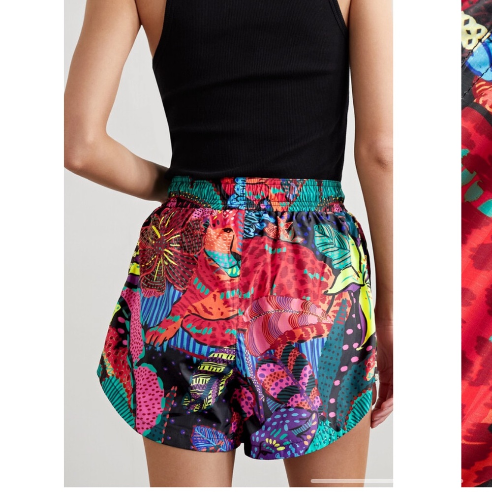 FARM Rio Multicolor Tropical Print Shorts - Picture 2 of 8